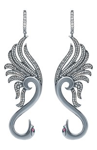 Серьги NIKOS KOULIS бесцветного цвета по цене 1846000 руб., арт. NE77078A, фото 2 Серьги NIKOS KOULIS, арт. NE77078A, фото 2