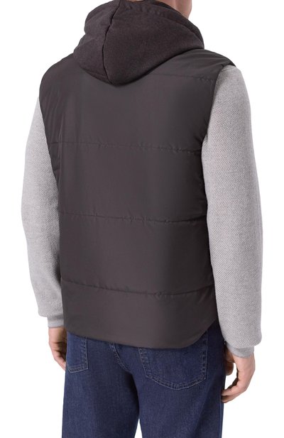 Утепленный жилет CAPOBIANCO темно-коричневого цвета по цене 114500 руб., арт. 19M140.FLNY./58, фото 4 Утепленный жилет CAPOBIANCO, арт. 19M140.FLNY./58, фото 4