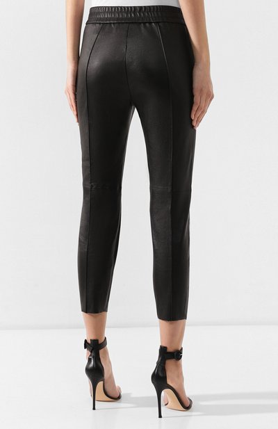 Кожаные легинсы SPRWMN черного цвета по цене 142500 руб., арт. J0G-006-L/SLIM J0GGER WITH P0CKETS, фото 4 Кожаные легинсы SPRWMN, арт. J0G-006-L/SLIM J0GGER WITH P0CKETS, фото 4