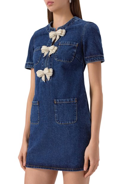 Джинсовое платье SELF-PORTRAIT синего цвета по цене 59200 руб., арт. SS25800SBL, фото 3 Джинсовое платье SELF-PORTRAIT, арт. SS25800SBL, фото 3