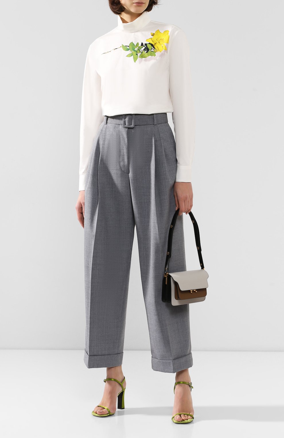Хлопковая блузка DRIES VAN NOTEN белого цвета по цене 66000 руб., арт. 192-10759-8416, фото 2 Хлопковая блузка DRIES VAN NOTEN, арт. 192-10759-8416, фото 2