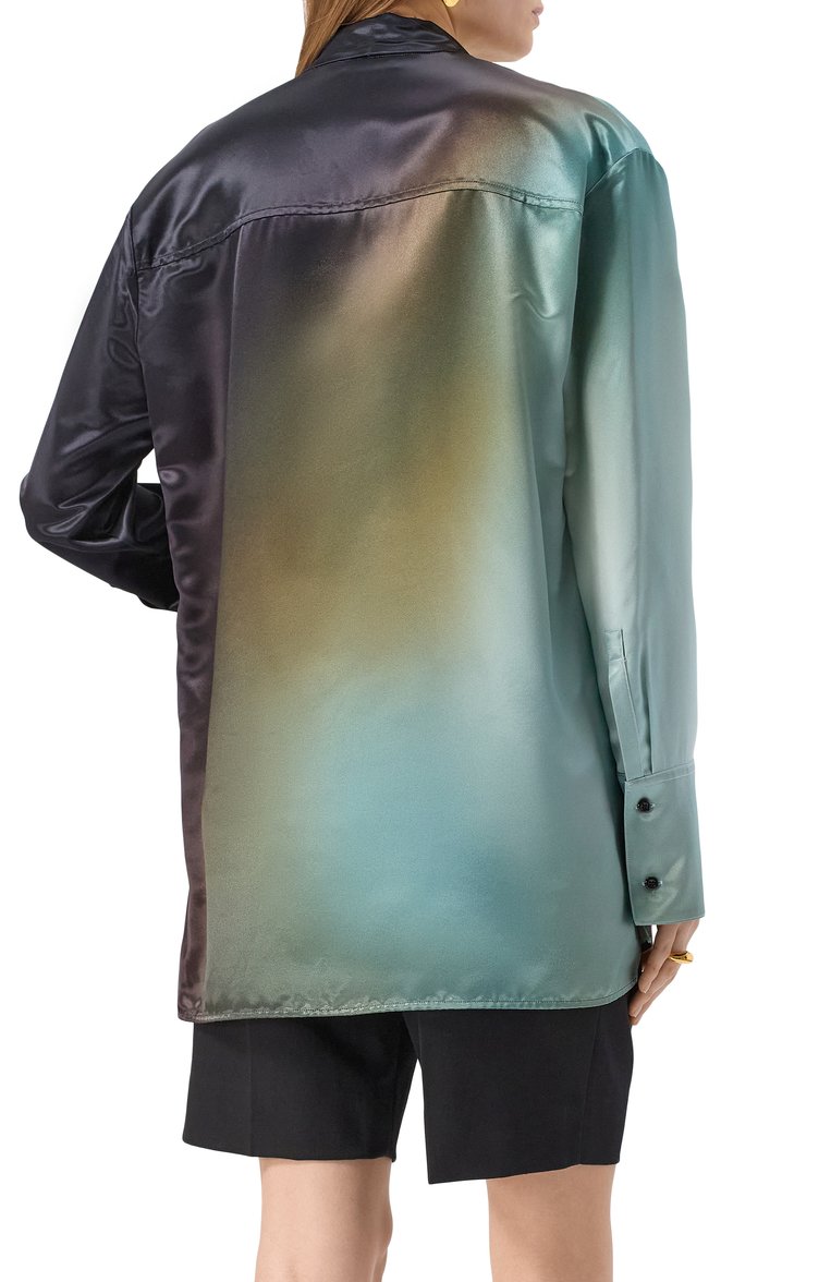 Женская атласная блузка JIL SANDER разноцветного цвета, арт. J01NC0160-J65303 | Фото 4 (Рукава: Длинные; Длина (для топов): Удлиненные; Материал внешний: Вискоза; Стили: Минимализм; Принт: Без принта; Женское Кросс-КТ: Блуза-одежда; Автоматизация состава: Проставлено; Автоматизация ТО: Проставлено)