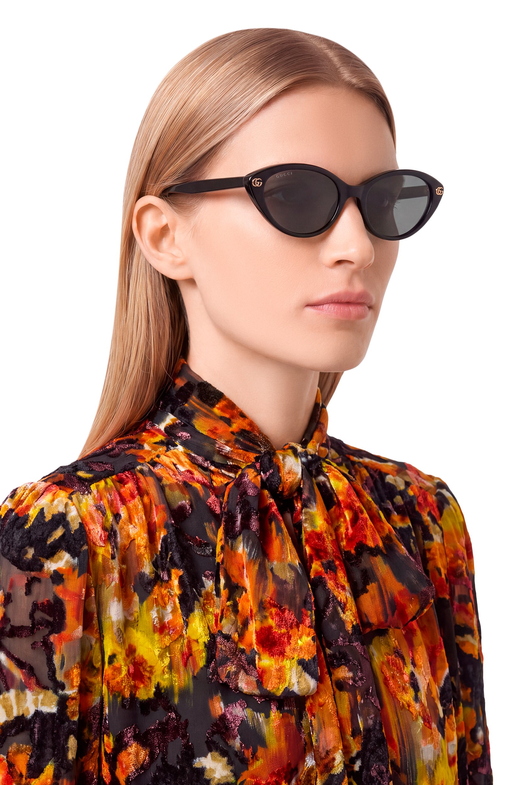 Солнцезащитные очки GUCCI черного цвета по цене 31200 руб., арт. GG2110S 001, фото 2 Солнцезащитные очки GUCCI, арт. GG2110S 001, фото 2