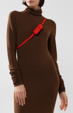 Женская сумка le porte rouge à lèvres JACQUEMUS красного цвета, арт. 194AC03/70490 | Фото 2 (Материал: Натуральная кожа; Размер: mini; Ремень/цепочка: На ремешке; Сумки-технические: Сумки через плечо; Драгоценные камни: Проставлено; Материал сплава: Проставлено)