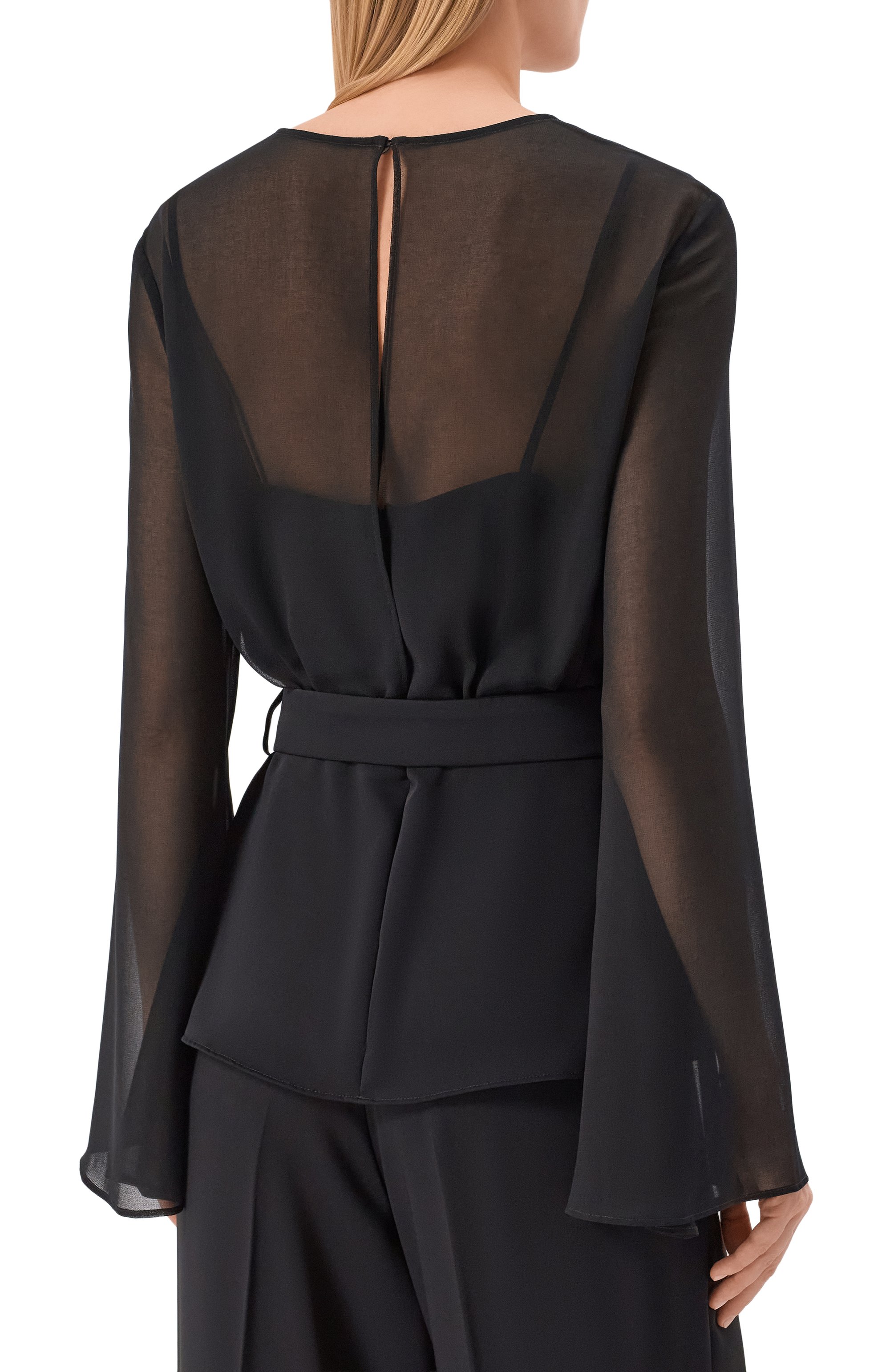 Блузка P.A.R.O.S.H. черного цвета по цене 62100 руб., арт. D313334/PANTY26, фото 4 Блузка P.A.R.O.S.H., арт. D313334/PANTY26, фото 4