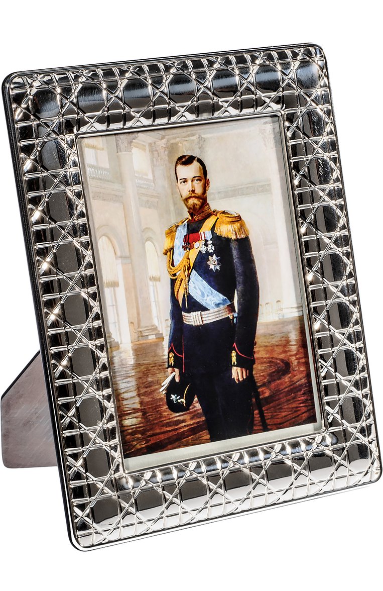 Рамка для фотографии russian cut TSAR серебряного цвета, арт. 4621318 | Фото 1 (Статус проверки: Проверена категория; Нос: Не проставлено; Региональные ограничения белый список (Axapta Mercury): Не проставлено; Ограничения доставки: fragile-2)