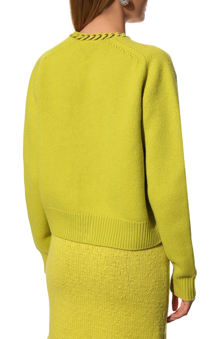 Женский шерстяной кардиган BOTTEGA VENETA салатового цвета, арт. 684465/V1MF0 | Фото 4 (Материал внешний: Шерсть; Рукава: Длинные; Длина (для топов): Стандартные; Стили: Гламурный; Женское Кросс-КТ: кардиган-трикотаж)