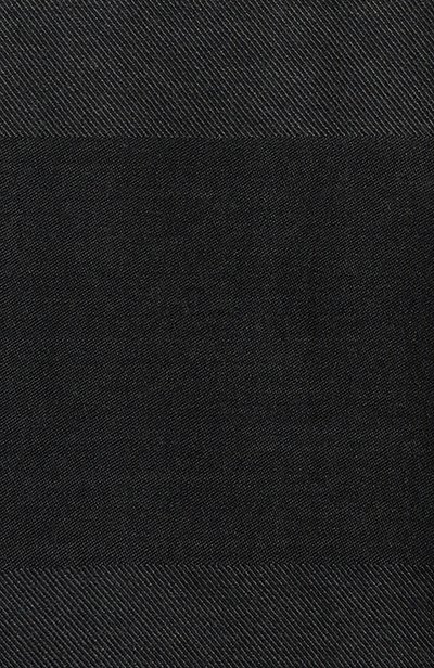 Шарф из кашемира и шелка ANDREA CAMPAGNA темно-серого цвета по цене 52800 руб., арт. SX5581/CM.160, фото 2 Шарф из кашемира и шелка ANDREA CAMPAGNA, арт. SX5581/CM.160, фото 2