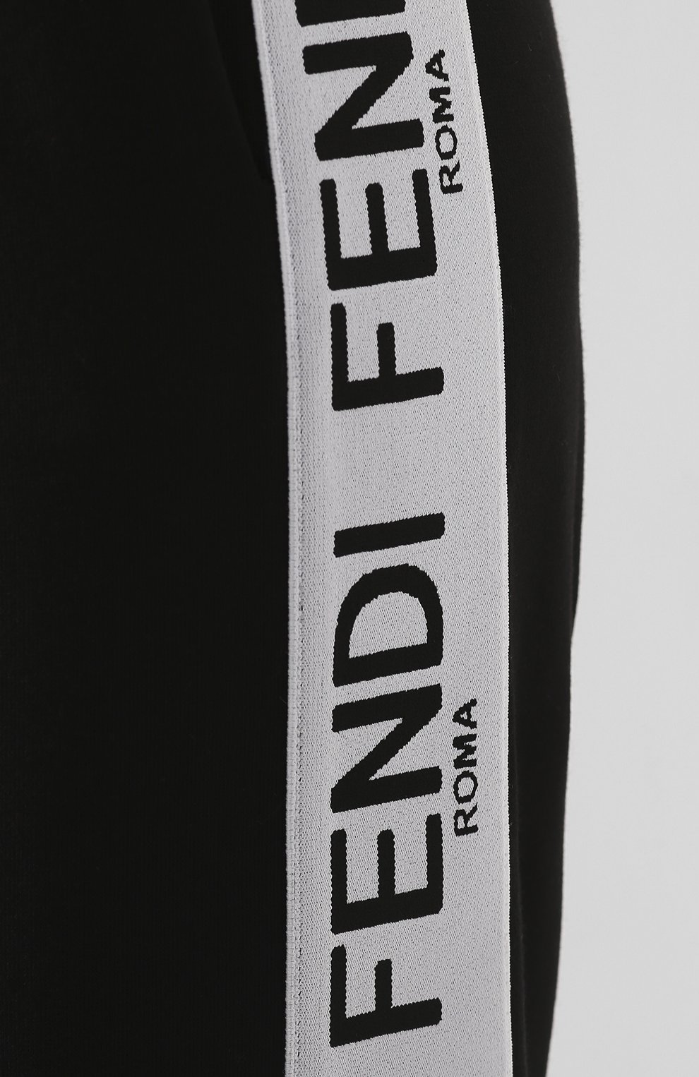 Хлопковые брюки FENDI черного цвета по цене 40950 руб., арт. FAB157 A8WG, фото 5 Хлопковые брюки FENDI, арт. FAB157 A8WG, фото 5