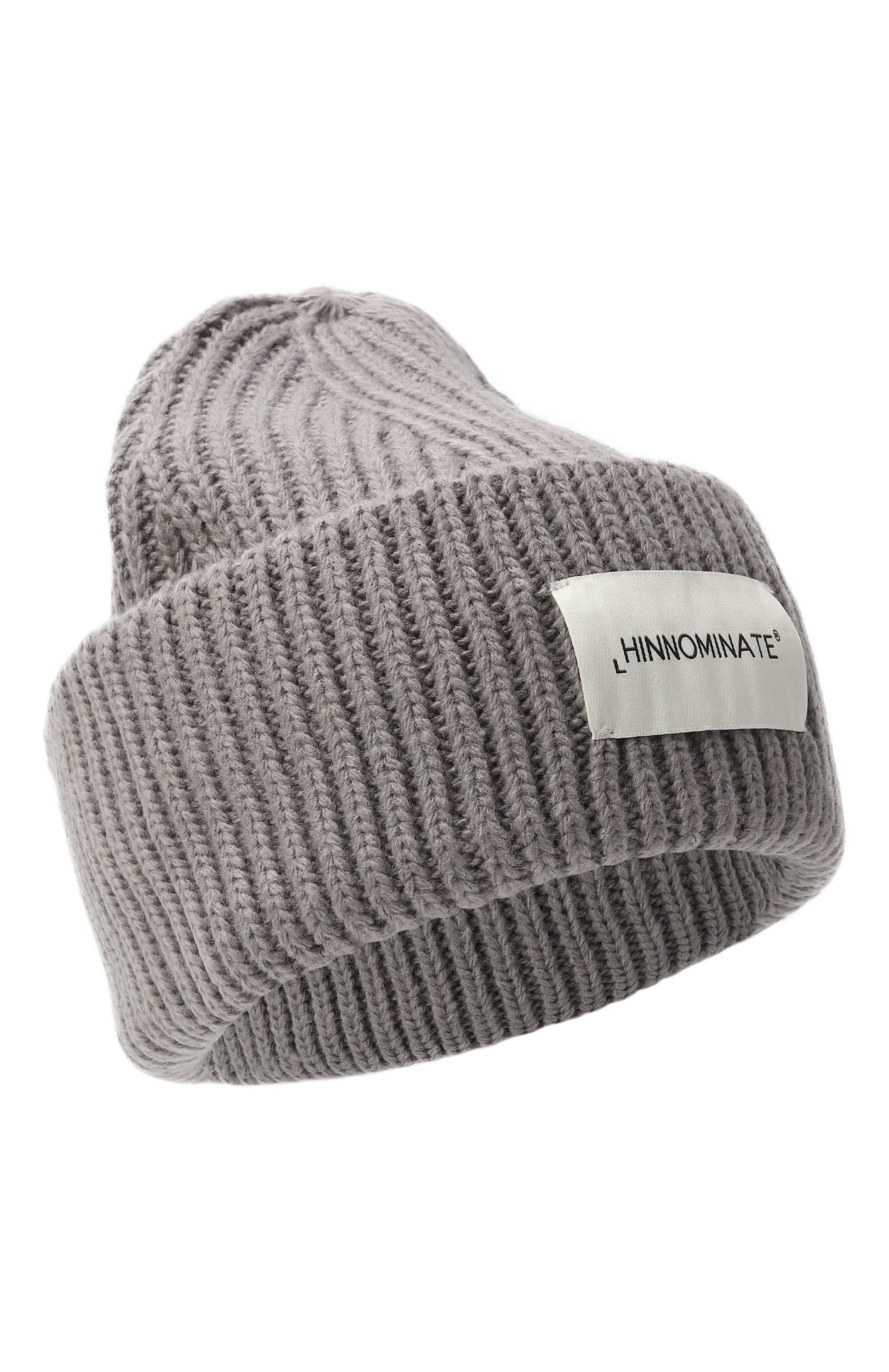 Шапка HINNOMINATE серого цвета по цене 9310 руб., арт. HMACW00130, фото 1 Шапка HINNOMINATE, арт. HMACW00130, фото 1