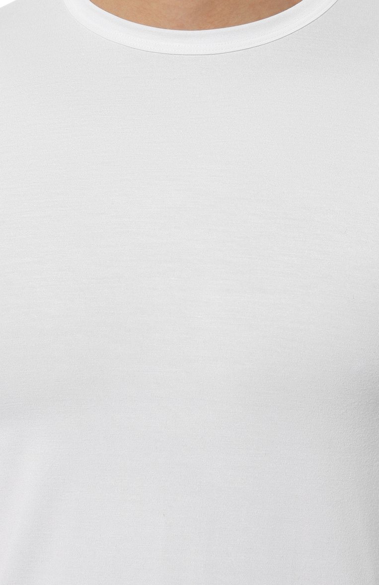 Мужская лонгслив из вискозы ZIMMERLI белого цвета, арт. 700-1350 | Фото 5 (Рукава: Длинные; Кросс-КТ: домашняя одежда; Материал внешний: Синтетический материал; Длина (для топов): Стандартные; Материал сплава: Проставлено; Мужское Кросс-КТ: Футболка-белье; Ювелирные украшения: Назначено; Драгоценные камни: Проставлено; Статус проверки: Проверена категория)