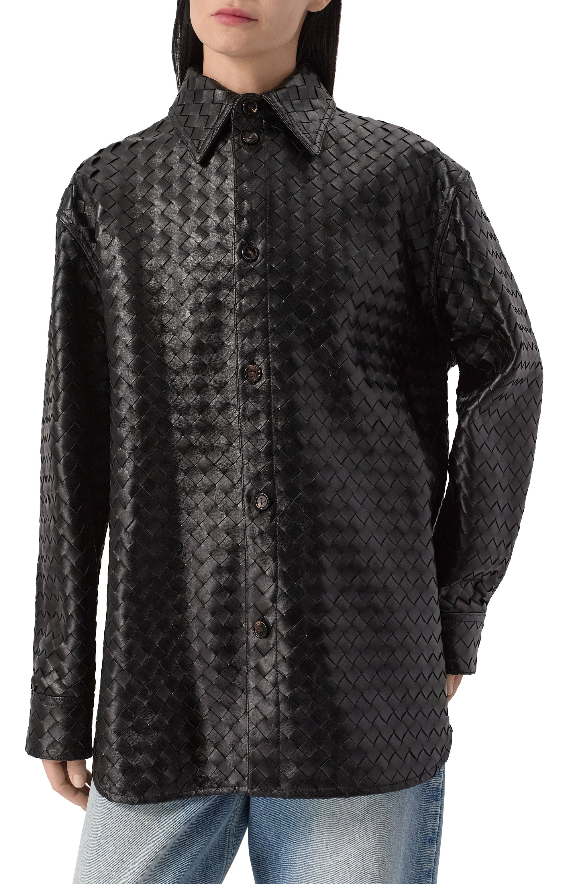 Кожаная рубашка BOTTEGA VENETA черного цвета по цене 1315000 руб., арт. 813044/V2JG0, фото 3 Кожаная рубашка BOTTEGA VENETA, арт. 813044/V2JG0, фото 3