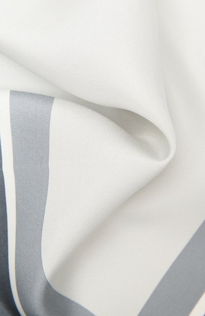 Шелковый платок TOM FORD серого цвета по цене 18150 руб., арт. 9TF93/TF312, фото 2 Шелковый платок TOM FORD, арт. 9TF93/TF312, фото 2