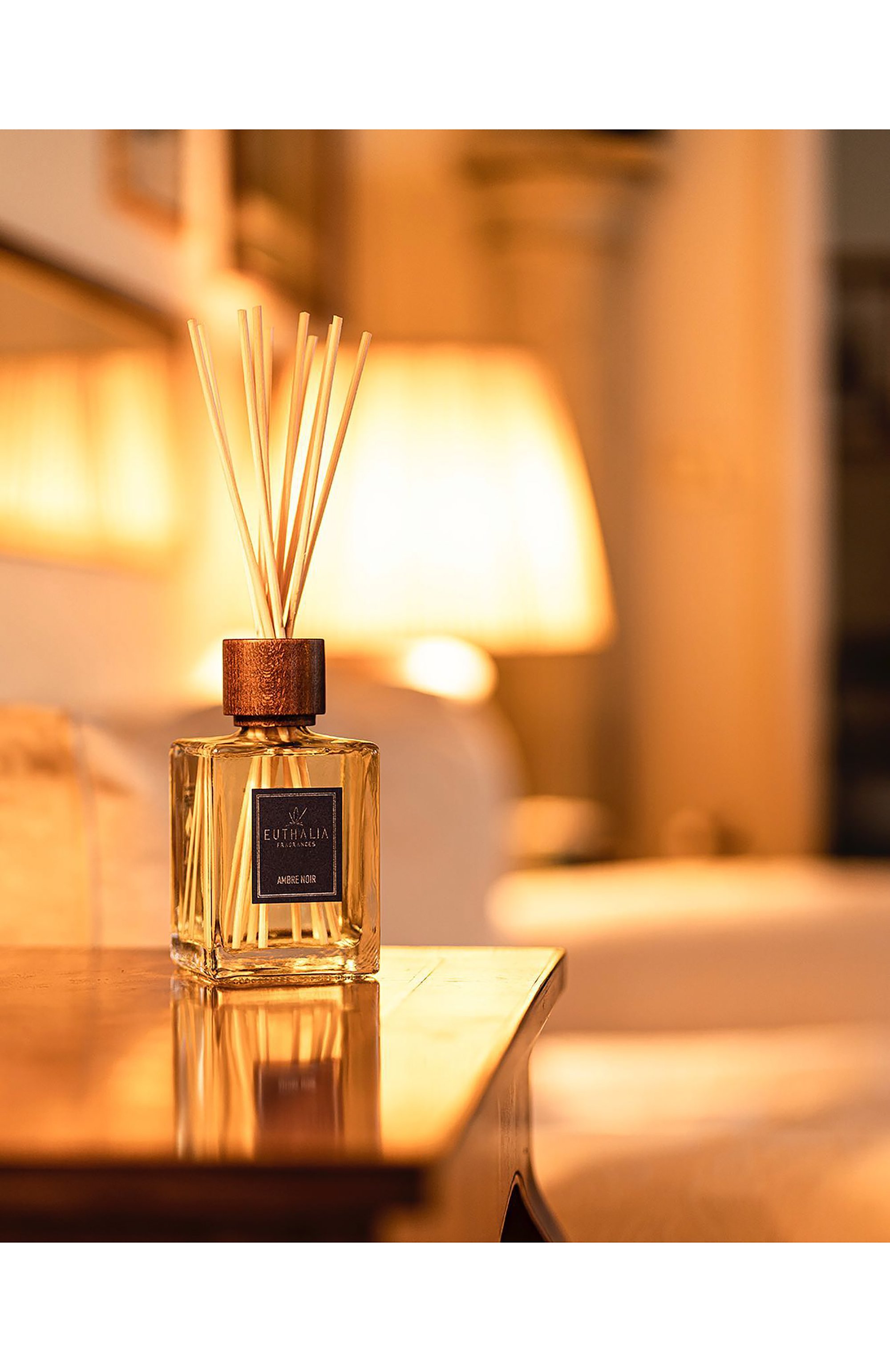 Диффузор ambre noir (250ml) EUTHALIA FRAGRANCES бесцветного цвета по цене 18450 руб., арт. 4603336950436, фото 4 Диффузор ambre noir (250ml) EUTHALIA FRAGRANCES, арт. 4603336950436, фото 4