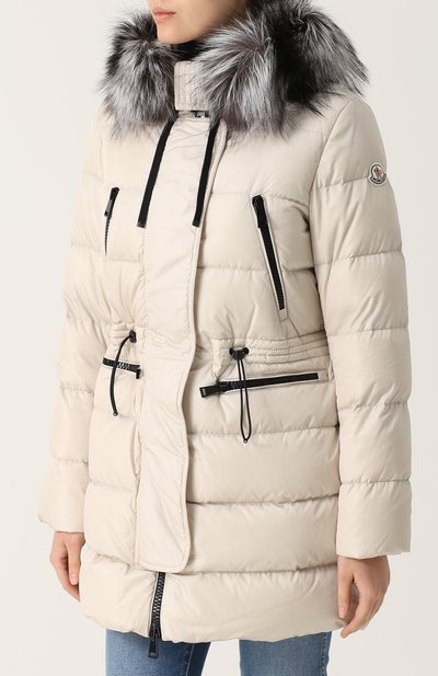 Приталенный стеганый пуховик с меховой отделкой капюшона MONCLER, арт. C2-093-49885-25-54155, фото 3