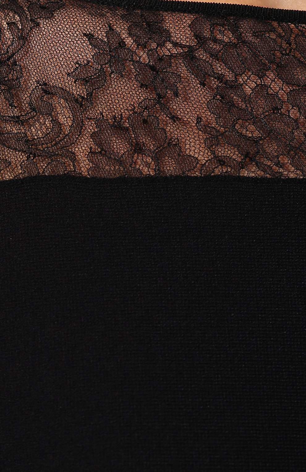Платье из вискозы VALENTINO черного цвета по цене 299500 руб., арт. SB3KD01N4QG, фото 5 Платье из вискозы VALENTINO, арт. SB3KD01N4QG, фото 5