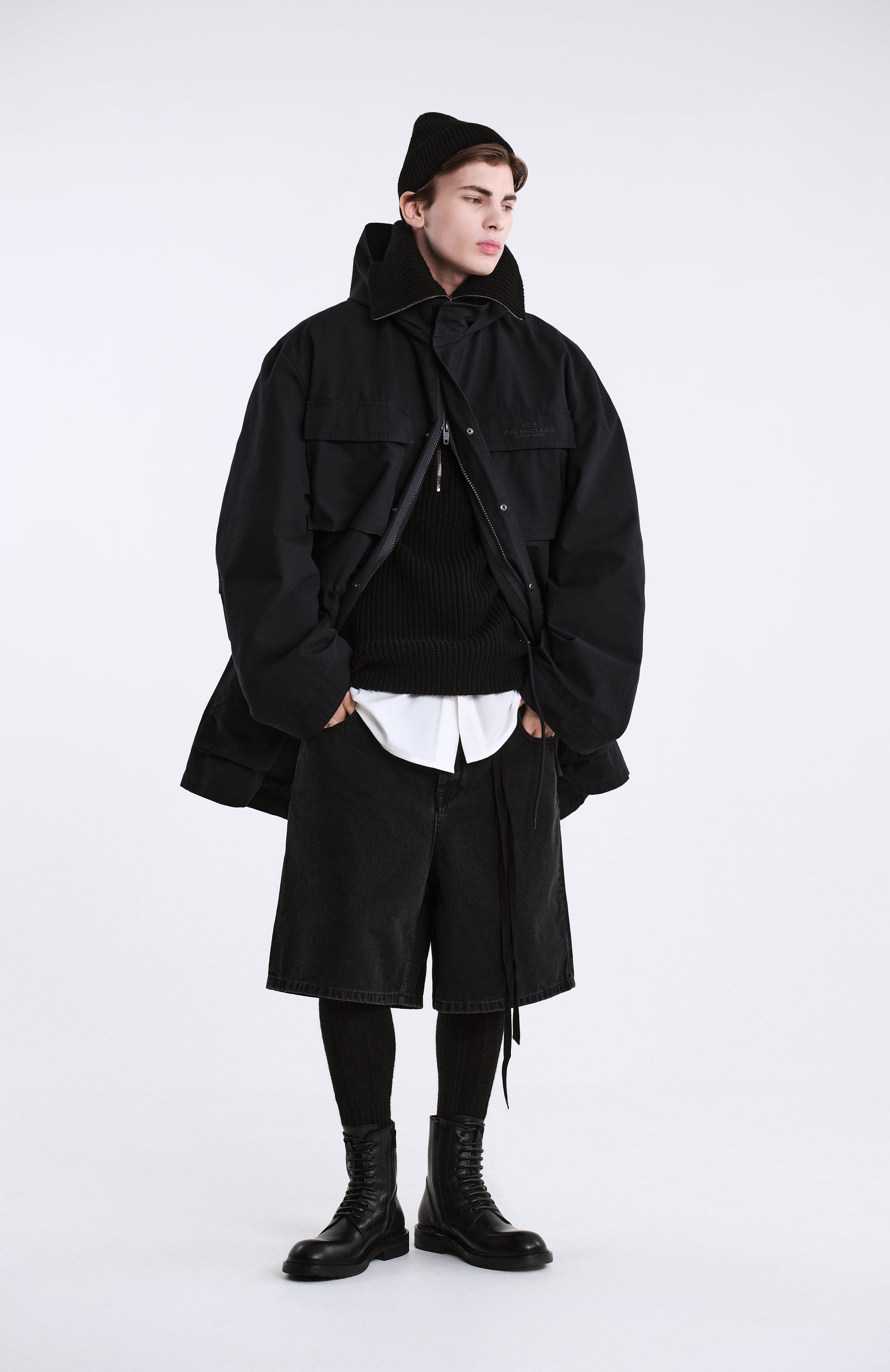 Шерстяной свитер DOLCE & GABBANA черного цвета по цене 158000 руб., арт. GXW42T/JCVWK, фото 7 Шерстяной свитер DOLCE & GABBANA, арт. GXW42T/JCVWK, фото 7