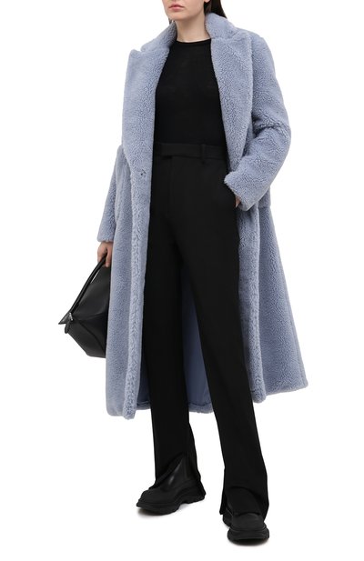 Шуба из экомеха AVA ADORE синего цвета по цене 74950 руб., арт. CANDICE/49 AA FW20, фото 2 Шуба из экомеха AVA ADORE, арт. CANDICE/49 AA FW20, фото 2