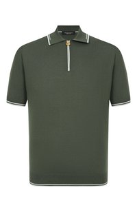 Темно-зеленый