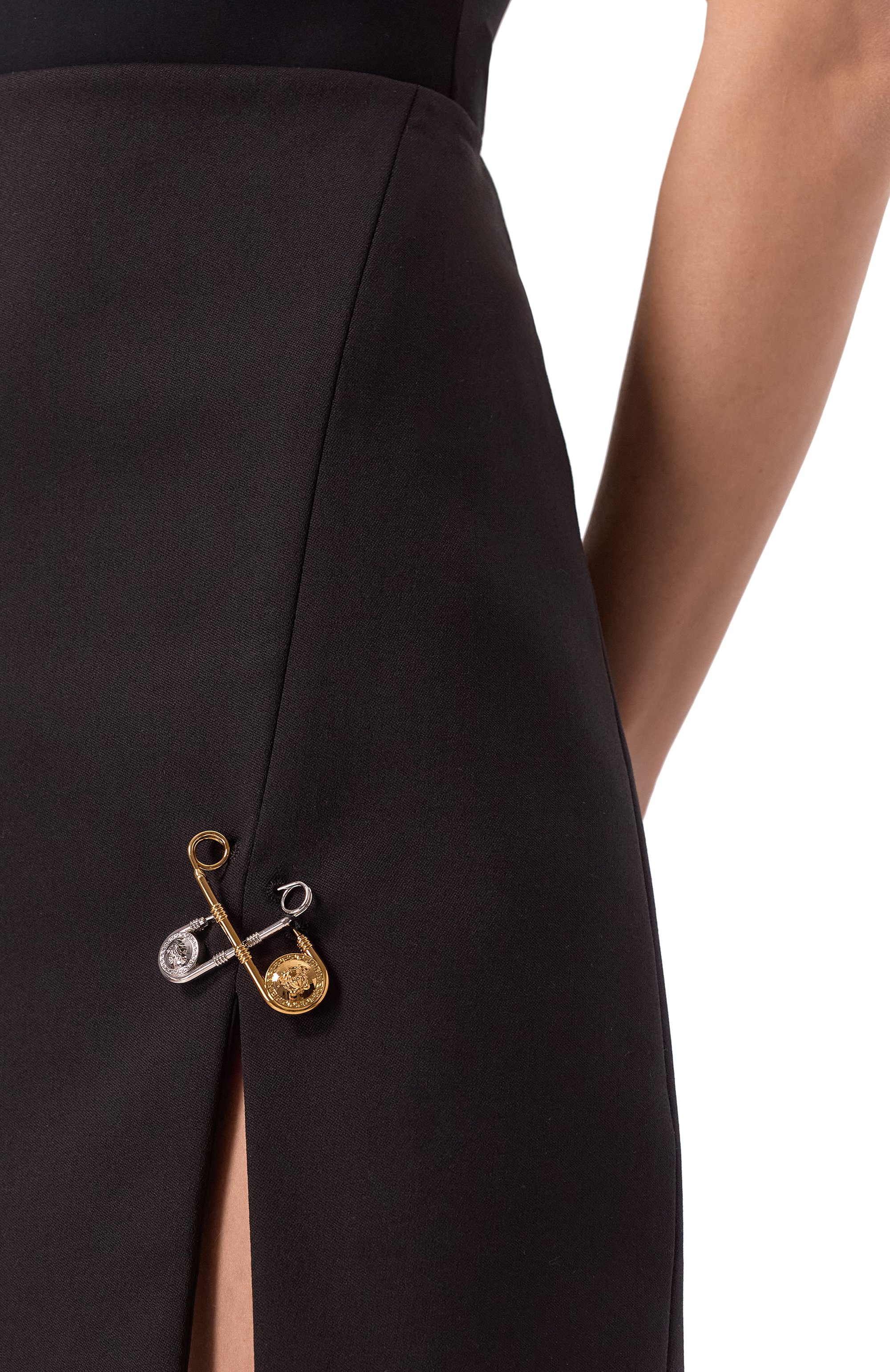 Шерстяная юбка VERSACE черного цвета по цене 130000 руб., арт. 1018816/1A12258, фото 5 Шерстяная юбка VERSACE, арт. 1018816/1A12258, фото 5