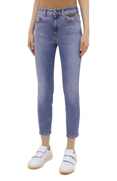 Джинсы VERSACE JEANS COUTURE голубого цвета по цене 35300 руб., арт. A1HWA0X0-WDP509/AR97Y, фото 3 Джинсы VERSACE JEANS COUTURE, арт. A1HWA0X0-WDP509/AR97Y, фото 3