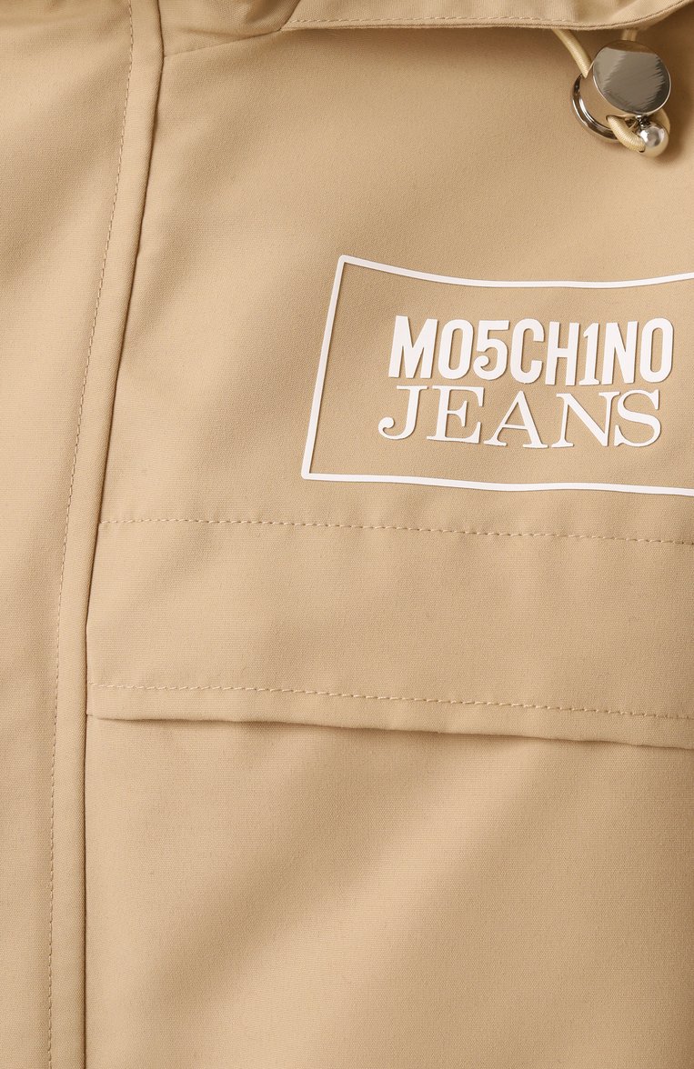 Женская ветровка M05CH1NO JEANS бежевого цвета, арт. A0605/3220 | Фото 6 (Материал подклада: Синтетический материал; Длина (верхняя одежда): Короткие; Рукава: Длинные; Кросс-КТ: Ветровки, Куртка; Стили: Кэжуэл; Материал внешний: Синтетический материал; Автоматизация состава: Проставлено; Автоматизация ТО: Проставлено)