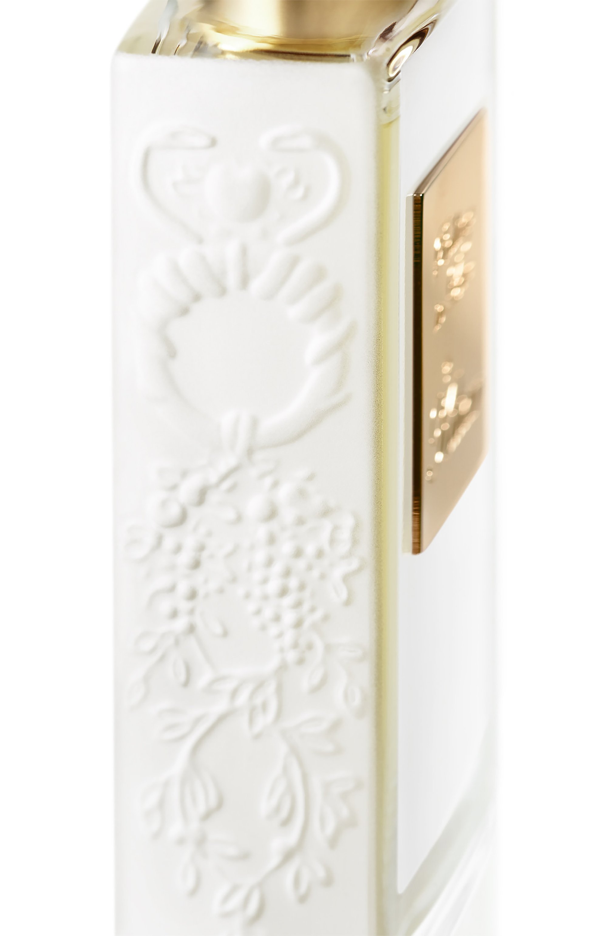 Парфюмерная вода liaisons dangereuses (50ml) KILIAN PARIS бесцветного цвета по цене 33700 руб., арт. 3700550218265, фото 3 Парфюмерная вода liaisons dangereuses (50ml) KILIAN PARIS, арт. 3700550218265, фото 3