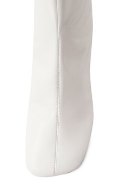 Женские кожаные ботильоны duty free 60 BALENCIAGA белого цвета, арт. 804517/WBCW0 | Фото 6 (Материал внутренний: Натуральная кожа; Драгоценные камни: Проставлено; Каблук высота: Средний; Материал сплава: Проставлено; Подошва: Плоская; Материал внешний: Натуральная кожа; Каблук тип: Устойчивый; Материал утеплителя: Без утеплителя)