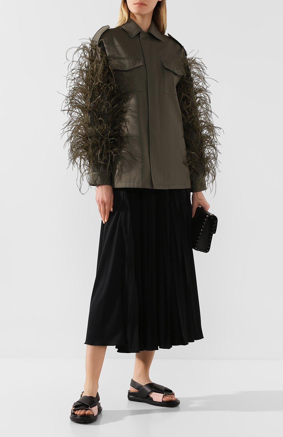 Хлопковая куртка VALENTINO хаки цвета по цене 376500 руб., арт. TB3CJ1C02Q9, фото 2 Хлопковая куртка VALENTINO, арт. TB3CJ1C02Q9, фото 2