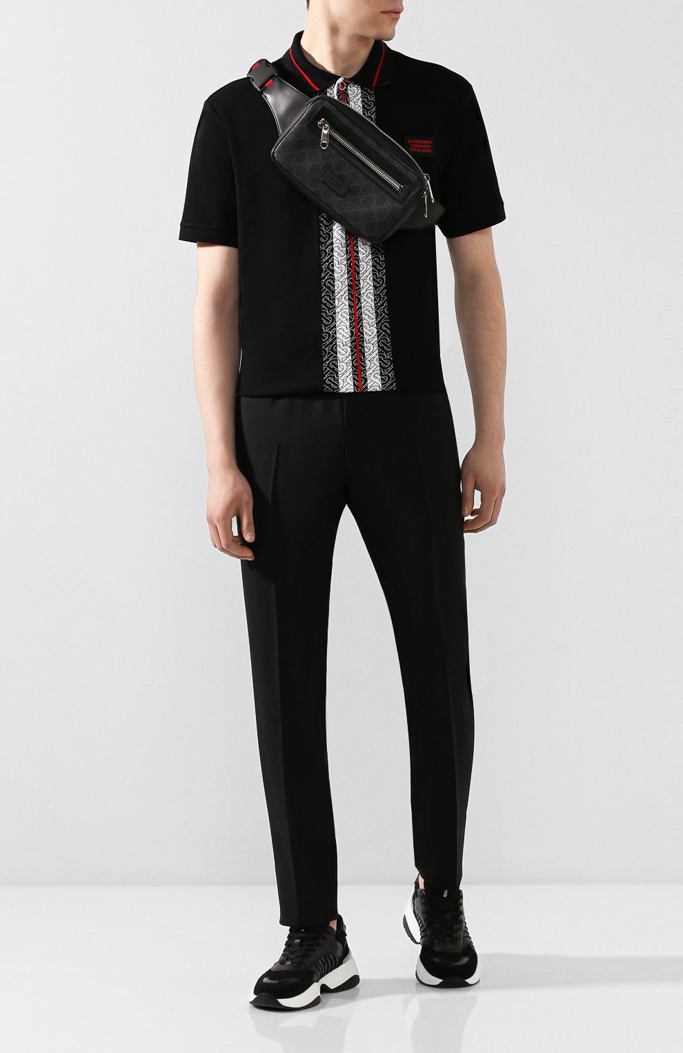 Поясная сумка gg supreme GUCCI черного цвета по цене 113760 руб., арт. 474293/K9RRN, фото 2 Поясная сумка gg supreme GUCCI, арт. 474293/K9RRN, фото 2