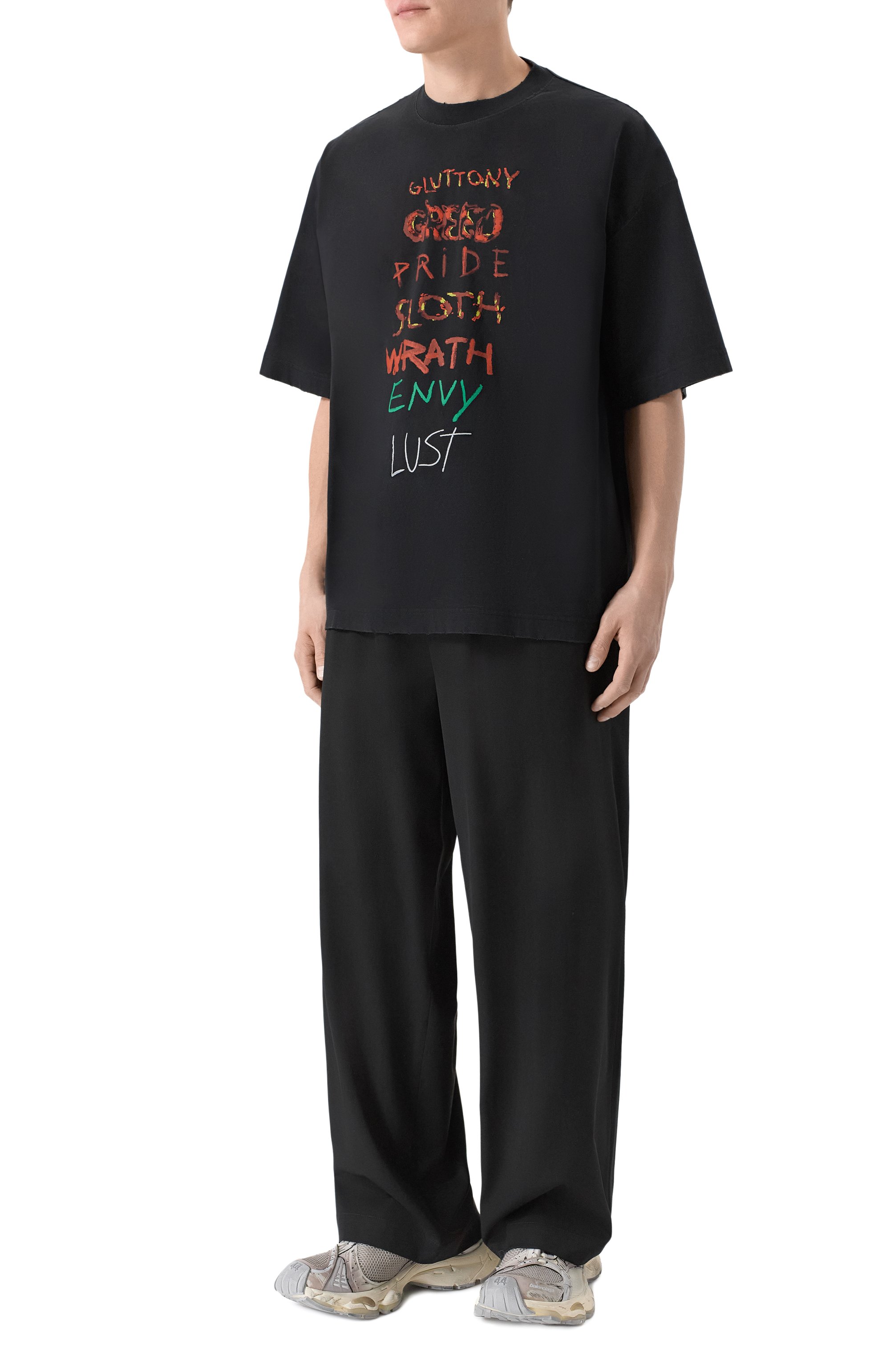 Хлопковая футболка VETEMENTS черного цвета по цене 79950 руб., арт. ME76TR196BX/1200 LIGHT JERSEY, фото 2 Хлопковая футболка VETEMENTS, арт. ME76TR196BX/1200 LIGHT JERSEY, фото 2