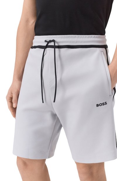 Хлопковые шорты BOSS GREEN светло-серого цвета по цене 17950 руб., арт. 50530051, фото 5 Хлопковые шорты BOSS GREEN, арт. 50530051, фото 5
