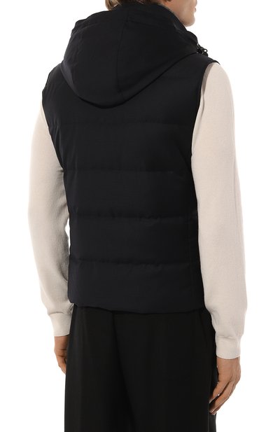 Пуховый жилет MONTECORE темно-синего цвета по цене 94150 руб., арт. F07MUWX806M/106, фото 4 Пуховый жилет MONTECORE, арт. F07MUWX806M/106, фото 4