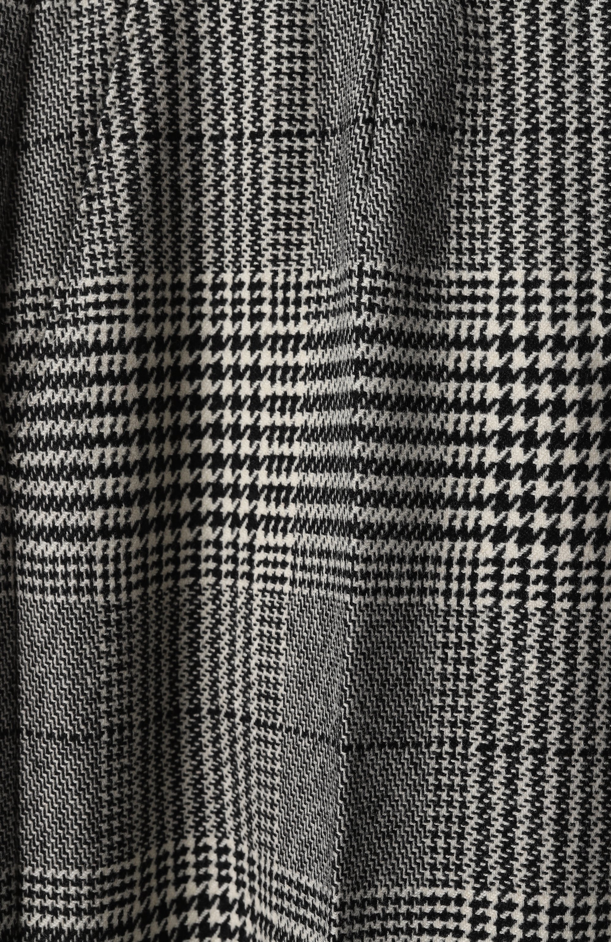 Брюки из шерсти и кашемира DOLCE & GABBANA серого цвета по цене 151000 руб., арт. FTC31T/FQ2MV, фото 6 Брюки из шерсти и кашемира DOLCE & GABBANA, арт. FTC31T/FQ2MV, фото 6