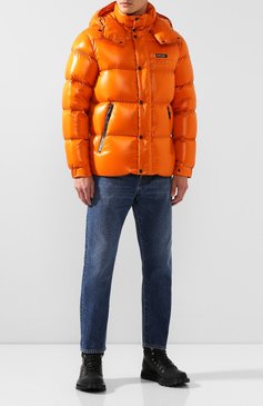 Мужская пуховик 7 moncler fragment hiroshi fujiwara hanriot MONCLER GENIUS оранжевого цвета, арт. E2-09U-41307-50-68950 | Фото 2 (Мужское Кросс-КТ: пуховик-короткий, Пуховик-верхняя одежда, Верхняя одежда; Рукава: Длинные; Материал внутренний: Не назначено; Материал внешний: Синтетический материал; Кросс-КТ: Пуховик; Материал сплава: Проставлено; Материал подклада: Синтетический материал; Драгоценные камни: Проставлено; Длина (верхняя одежда): Короткие; Материал утеплителя: Пух и перо; Статус проверки: Проверена категория)