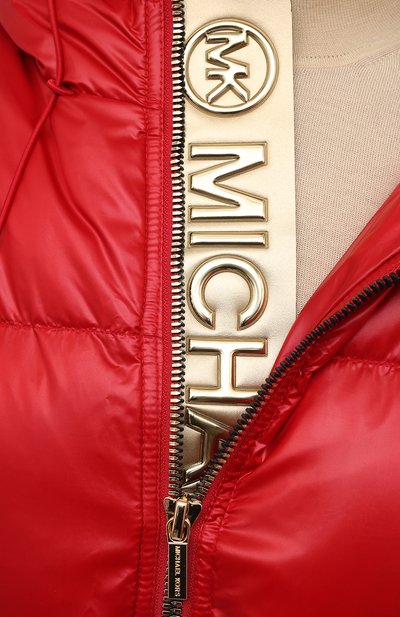Пуховик MICHAEL MICHAEL KORS красного цвета по цене 54500 руб., арт. MH02J25CDF, фото 5 Пуховик MICHAEL MICHAEL KORS, арт. MH02J25CDF, фото 5