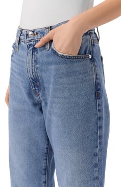 Женские джинсы FRAME DENIM синего цвета, арт. WP25DPA017 | Фото 5 (Материал внешний: Хлопок, Деним; Длина (брюки, джинсы): Стандартные; Силуэт Ж (брюки и джинсы): Прямые; Кросс-КТ: Деним; Стили: Кэжуэл; Детали: Делаве)
