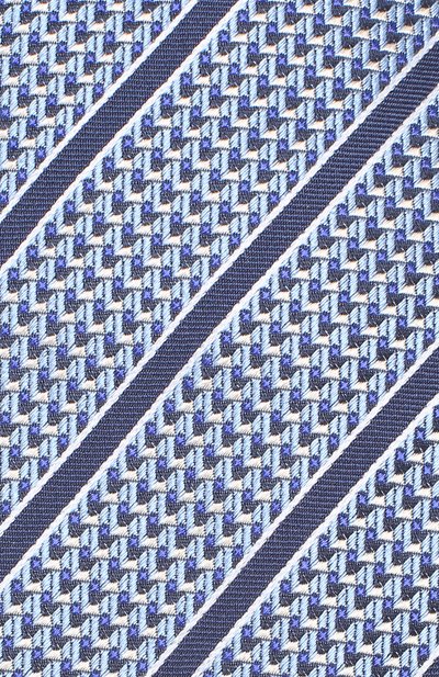 Шелковый галстук с узором ZEGNA голубого цвета по цене 22450 руб., арт. Z2W06/1XW, фото 3 Шелковый галстук с узором ZEGNA, арт. Z2W06/1XW, фото 3