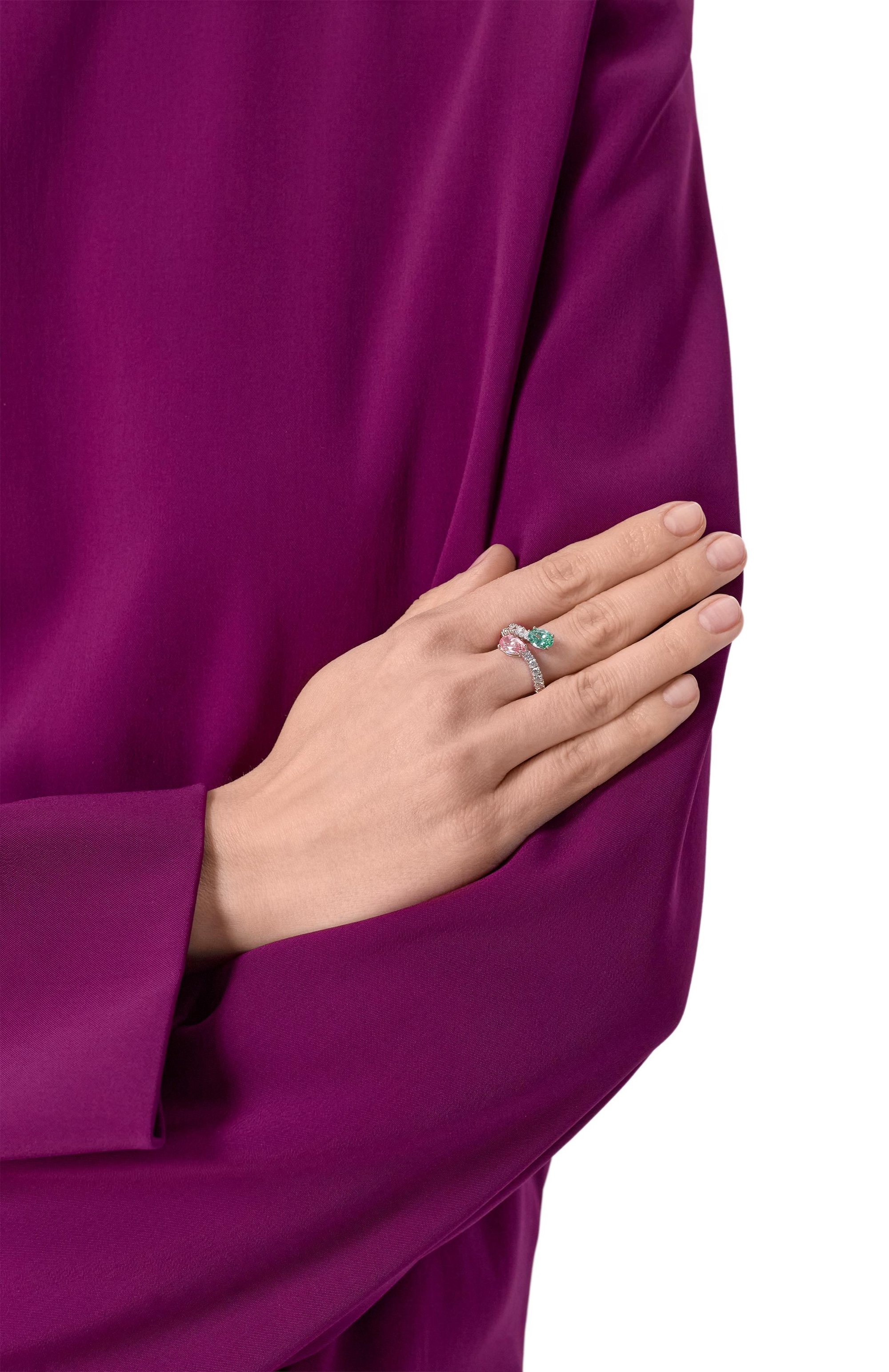 Кольцо ariana grande x swarovsky SWAROVSKI серебряного цвета по цене 19850 руб., арт. 5737372, фото 2 Кольцо ariana grande x swarovsky SWAROVSKI, арт. 5737372, фото 2