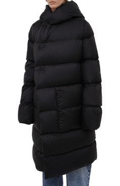 Женский пуховик RICK OWENS черного цвета, арт. RP02A7916/NZD3 | Фото 3 (Рукава: Длинные; Материал подклада: Синтетический материал; Материал внешний: Синтетический материал; Материал утеплителя: Пух и перо; Длина (верхняя одежда): До колена; Стили: Минимализм; Кросс-КТ: Пуховик; Материал сплава: Проставлено; Драгоценные камни: Проставлено)