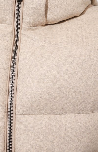 Пуховый жилет BRIONI кремового цвета по цене 435500 руб., арт. SUPB0L/0A604, фото 5 Пуховый жилет BRIONI, арт. SUPB0L/0A604, фото 5