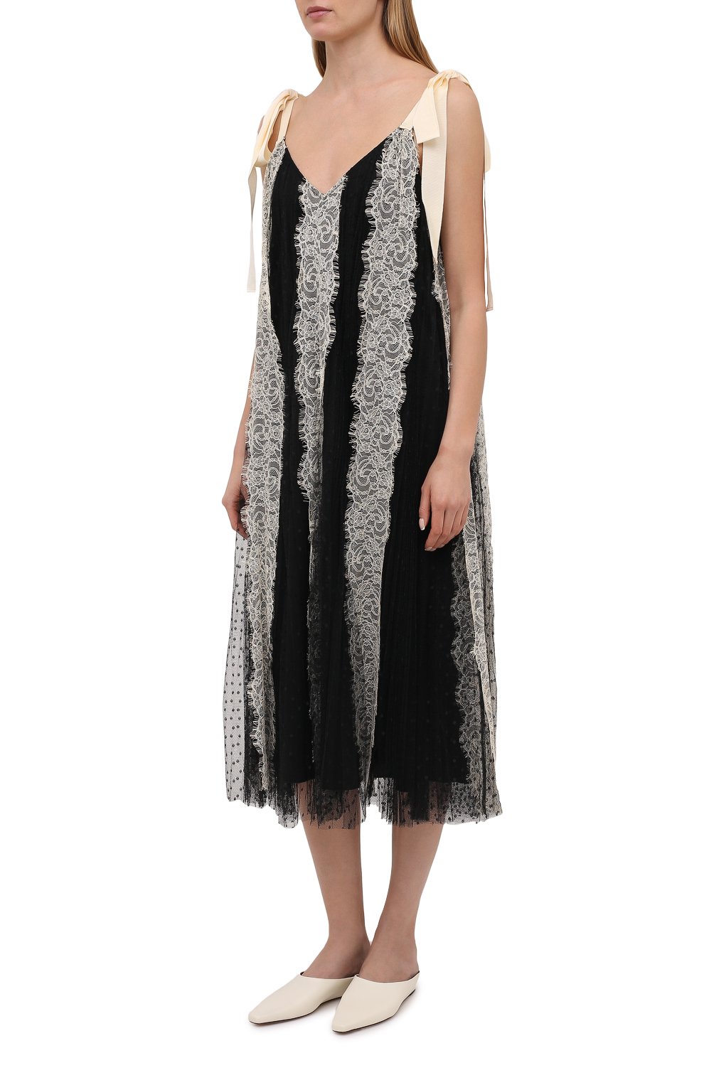 Платье REDVALENTINO черно-белого цвета по цене 97550 руб., арт. VR3VA16U/5P1, фото 3 Платье REDVALENTINO, арт. VR3VA16U/5P1, фото 3