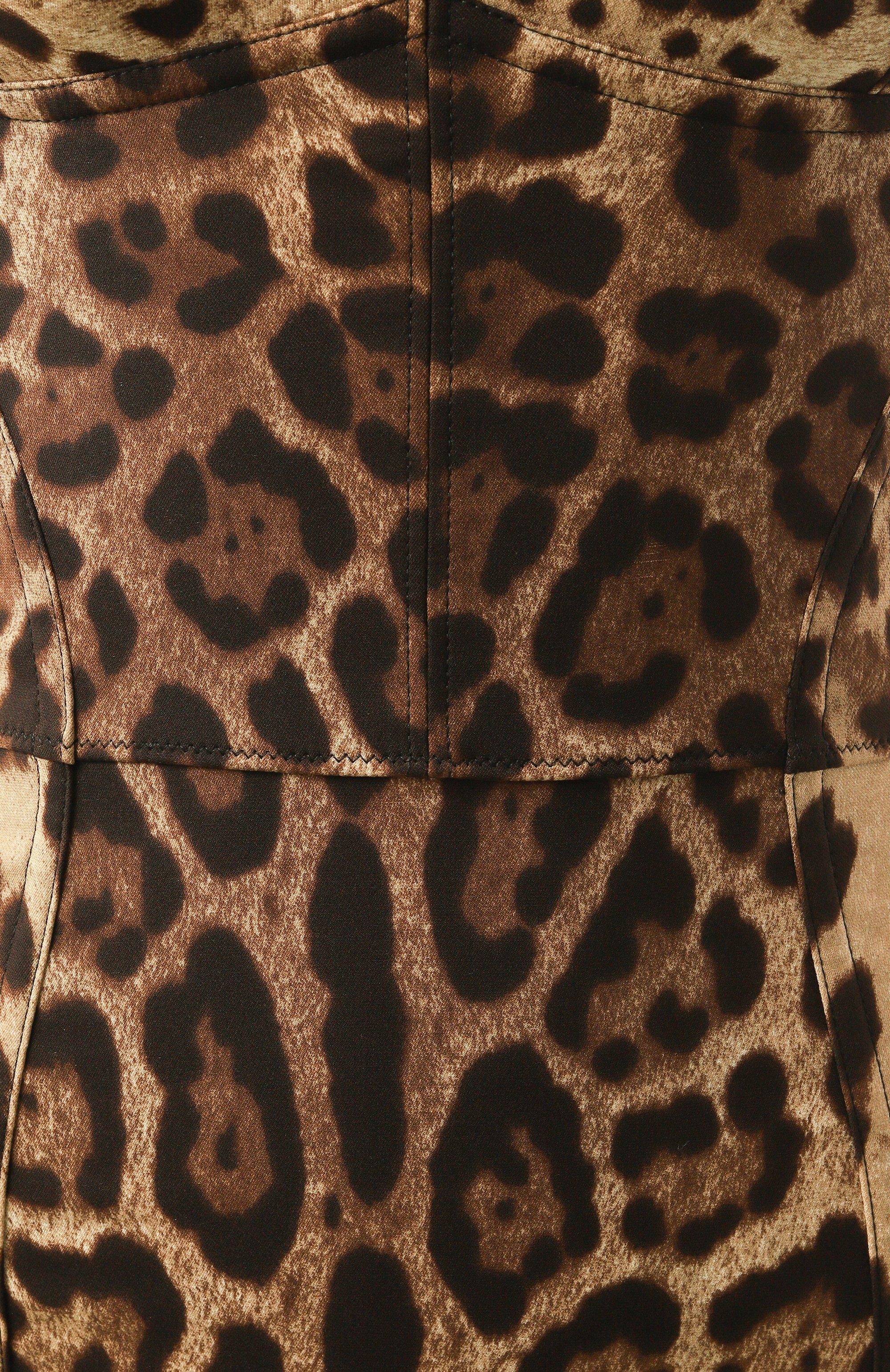 Шелковое платье DOLCE & GABBANA леопардового цвета по цене 225000 руб., арт. F63D4T/GDCLP, фото 6 Шелковое платье DOLCE & GABBANA, арт. F63D4T/GDCLP, фото 6