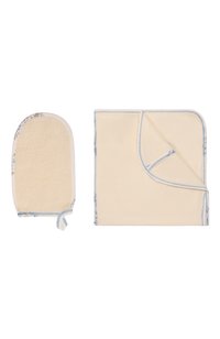 Светло-розовый