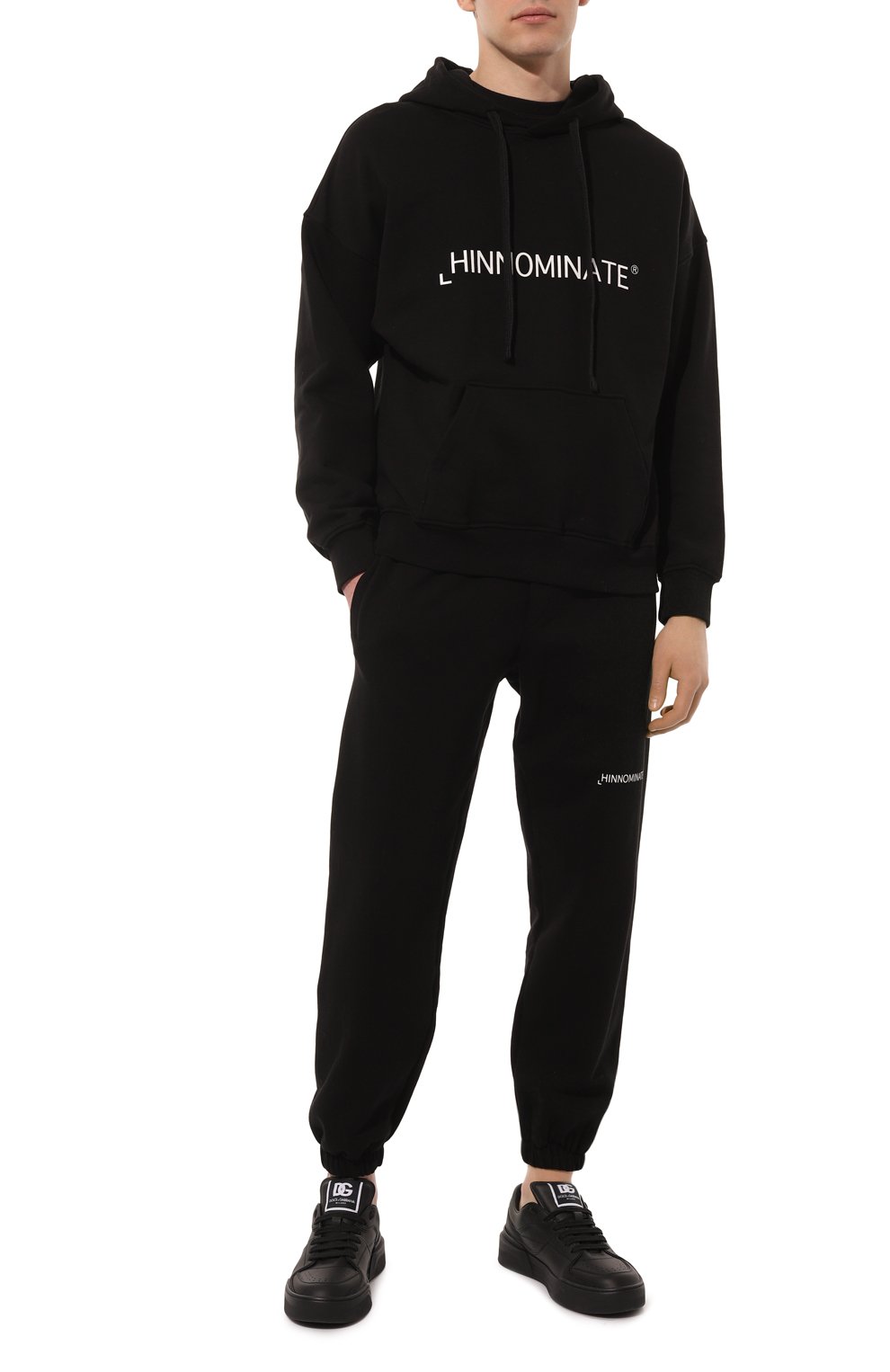 Хлопковое худи HINNOMINATE черного цвета по цене 14900 руб., арт. HNM205, фото 2 Хлопковое худи HINNOMINATE, арт. HNM205, фото 2