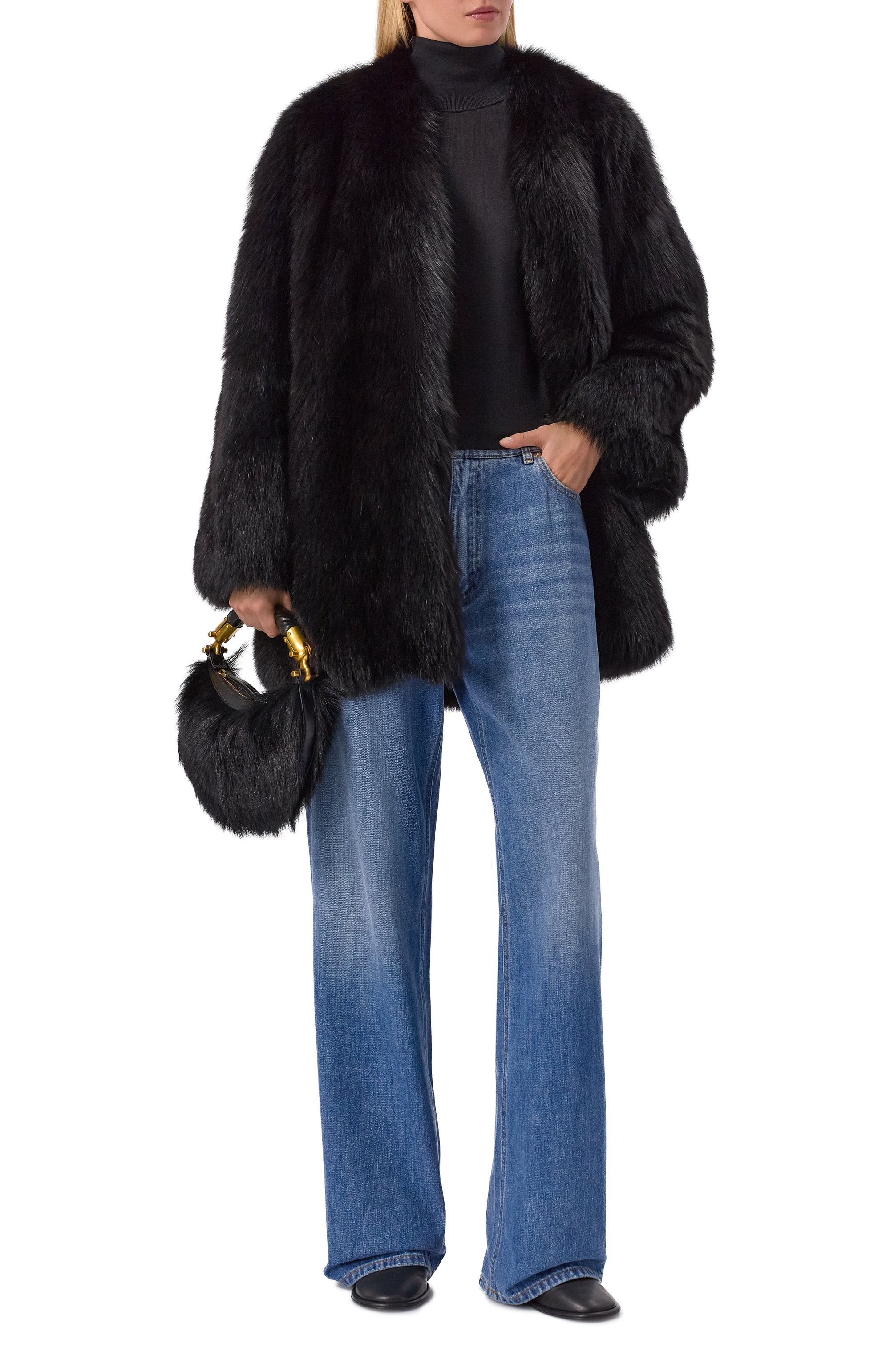 Шуба из лисы GIULIA GURMAN черного цвета по цене 860000 руб., арт. J3B40, фото 2 Шуба из лисы GIULIA GURMAN, арт. J3B40, фото 2