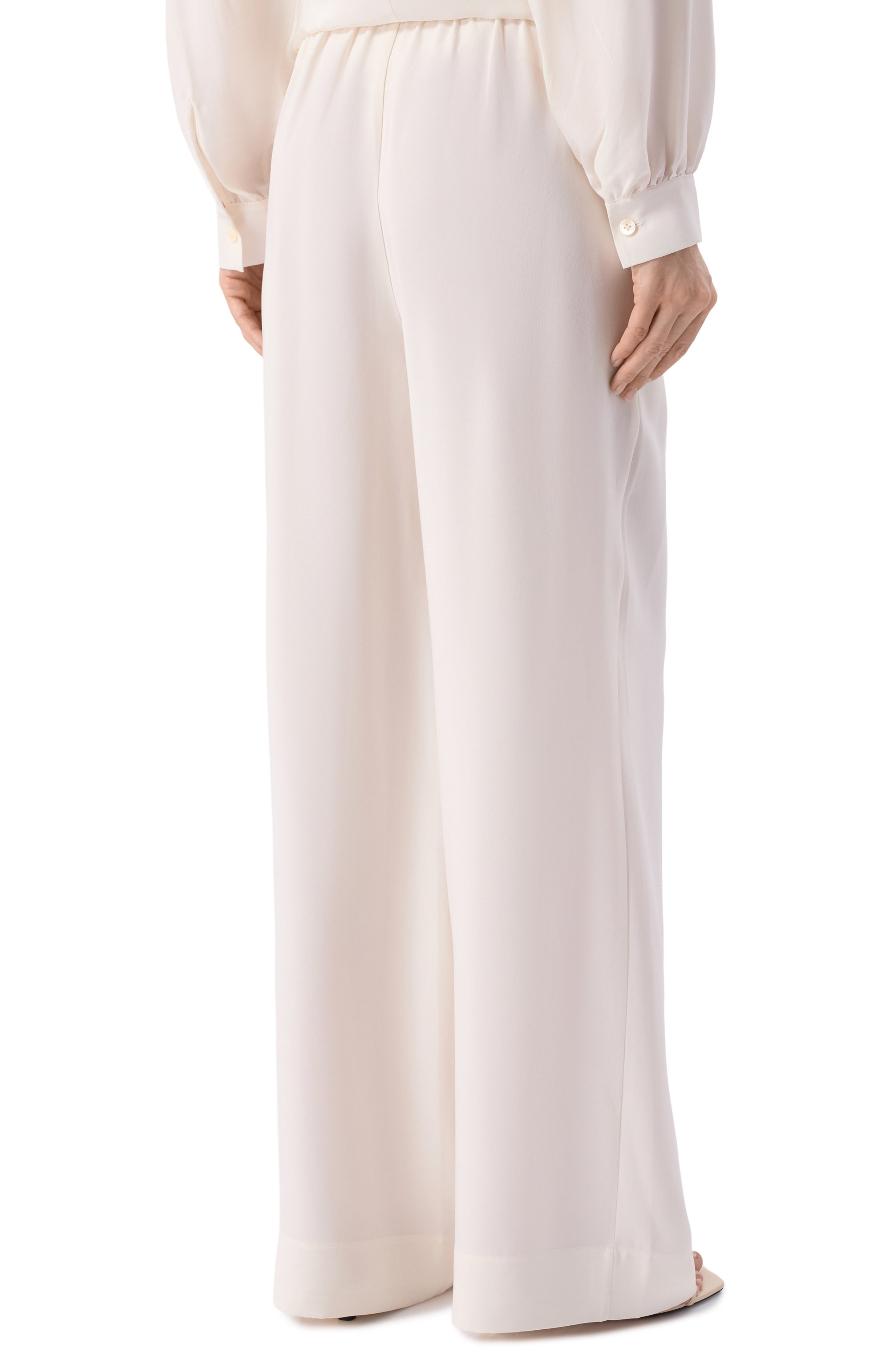 Шелковые брюки 12 STOREEZ кремового цвета по цене 32000 руб., арт. 136852, фото 4 Шелковые брюки 12 STOREEZ, арт. 136852, фото 4