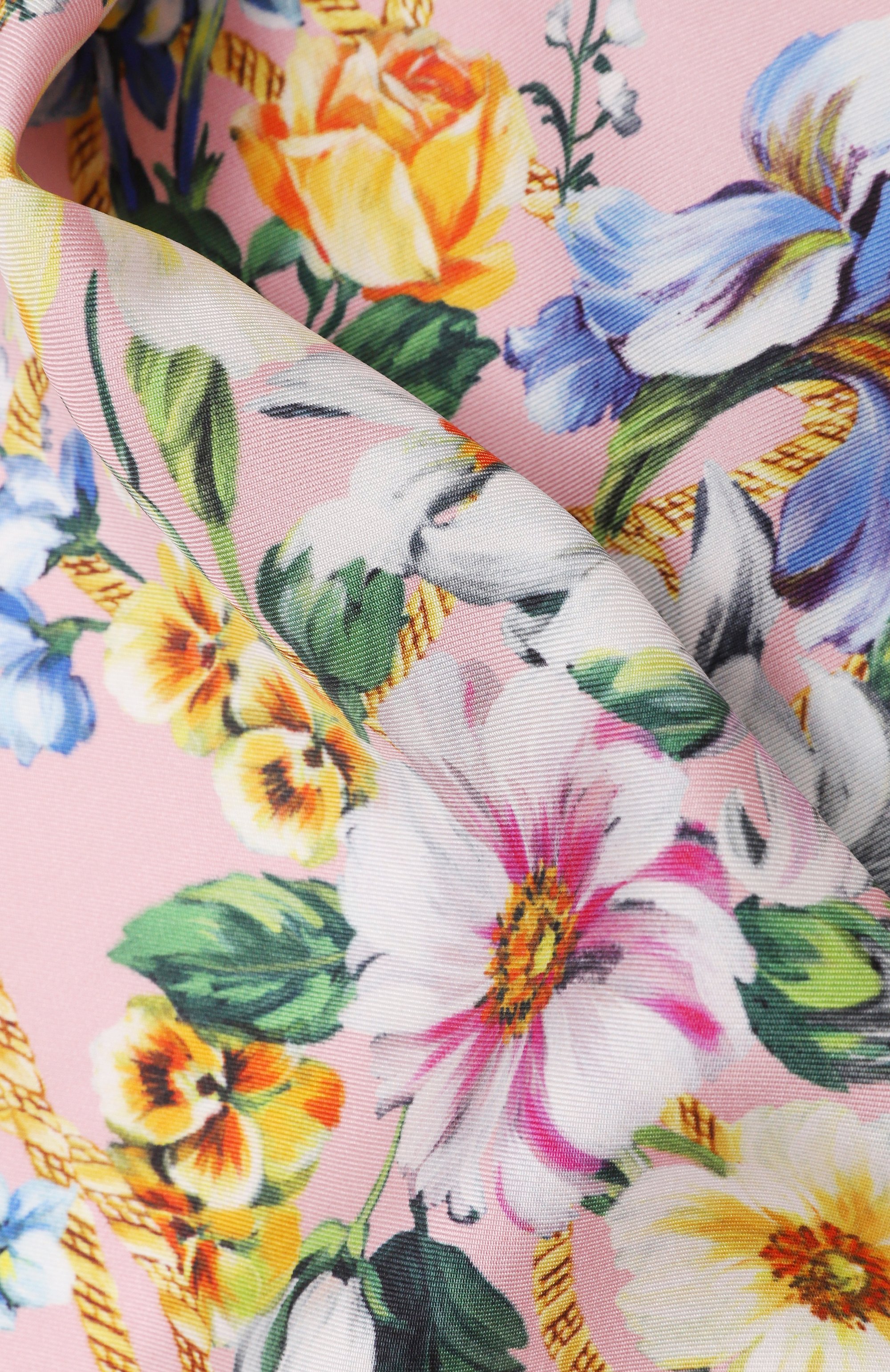 Шелковый платок DOLCE & GABBANA розового цвета по цене 34350 руб., арт. FN093R/GDCUQ, фото 3 Шелковый платок DOLCE & GABBANA, арт. FN093R/GDCUQ, фото 3