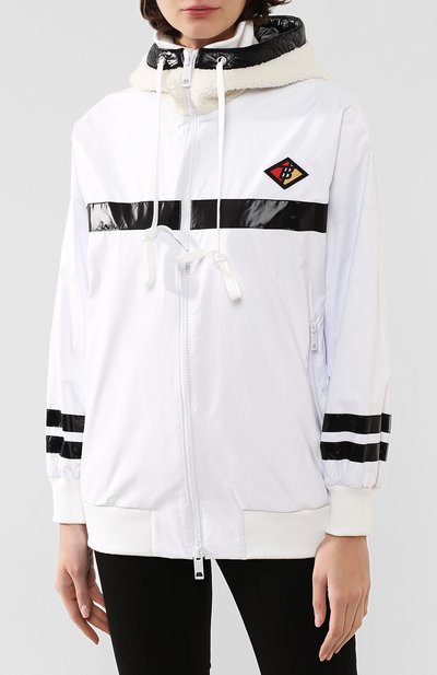 Куртка BURBERRY белого цвета по цене 147000 руб., арт. 8021944, фото 3 Куртка BURBERRY, арт. 8021944, фото 3