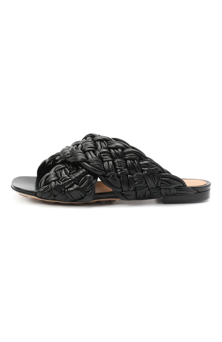 Женские кожаные шлепанцы bv board BOTTEGA VENETA черного цвета, арт. 631935/VBT10 | Фото 3 (Подошва: Плоская; Каблук высота: Низкий; Материал внутренний: Натуральная кожа; Региональные ограничения белый список (Axapta Mercury): RU; Материал сплава: Проставлено; Драгоценные камни: Проставлено; Материал внешний: Натуральная кожа)